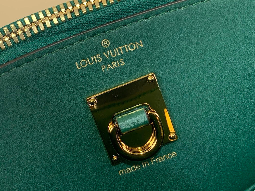 Anum Bags ln Luxury Bag --56569