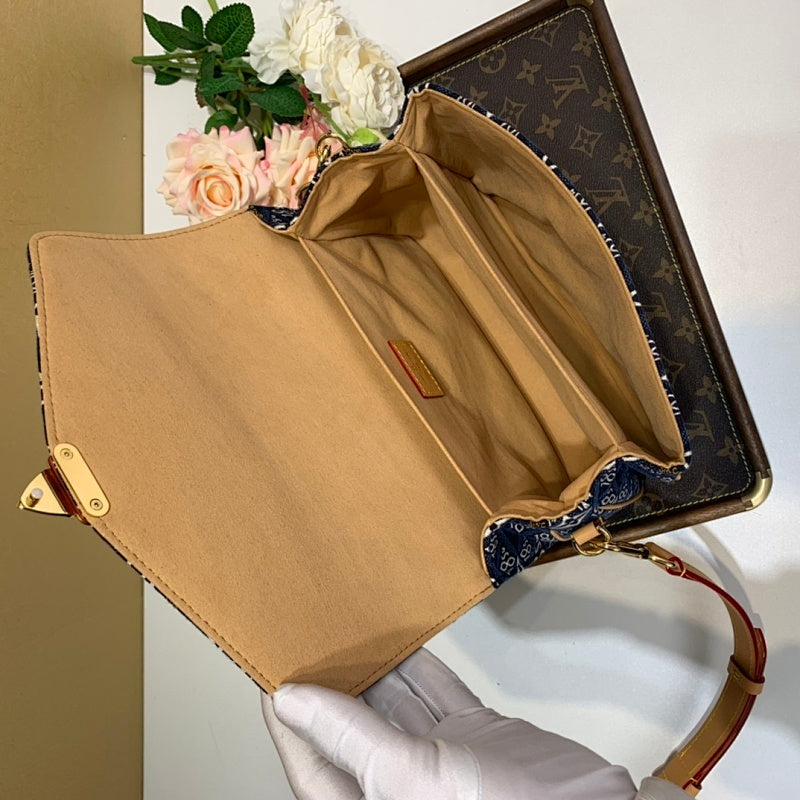Anum Bags ln Luxury Bag --57705
