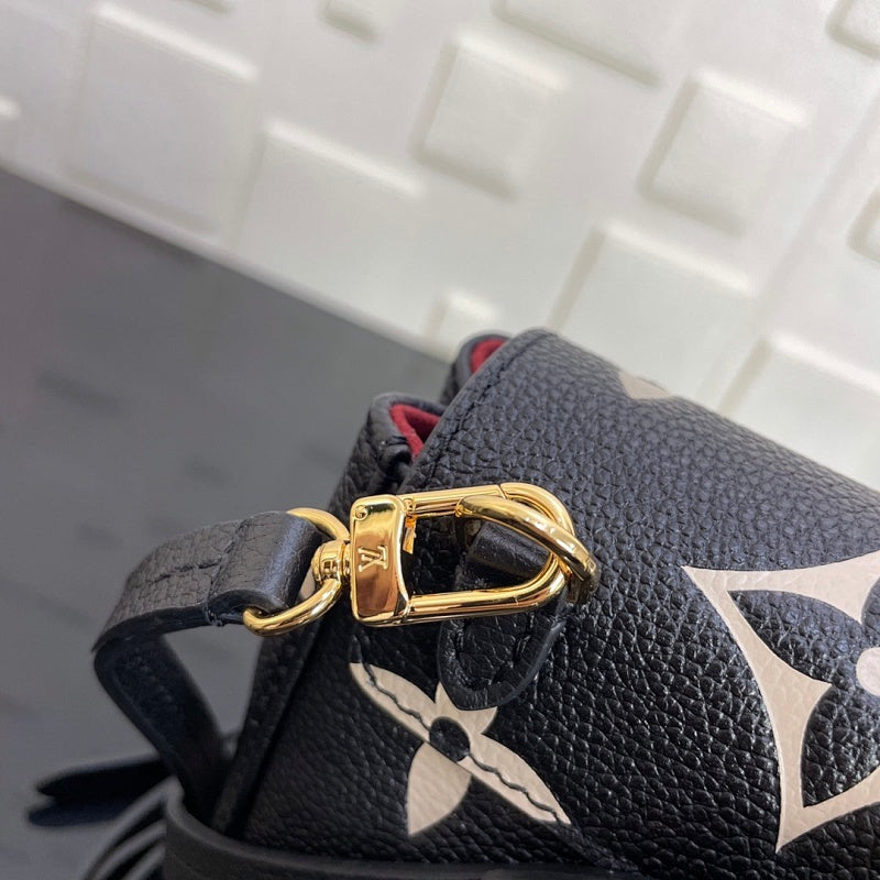 Anum Bags ln Luxury Bag --60018