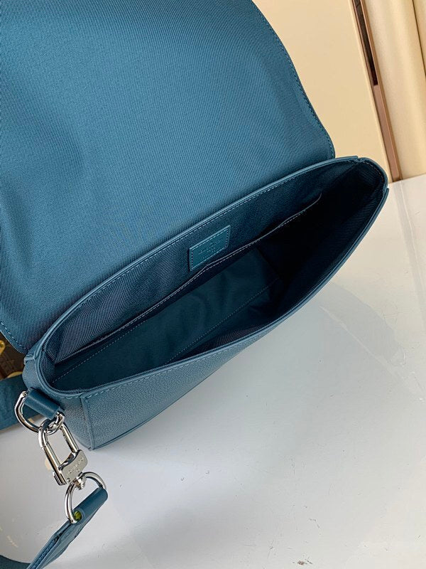 Anum Bags ln Luxury Bag --60774