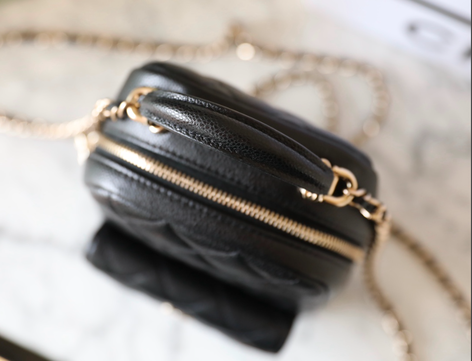 new-luxury-designer-bags-nm20763