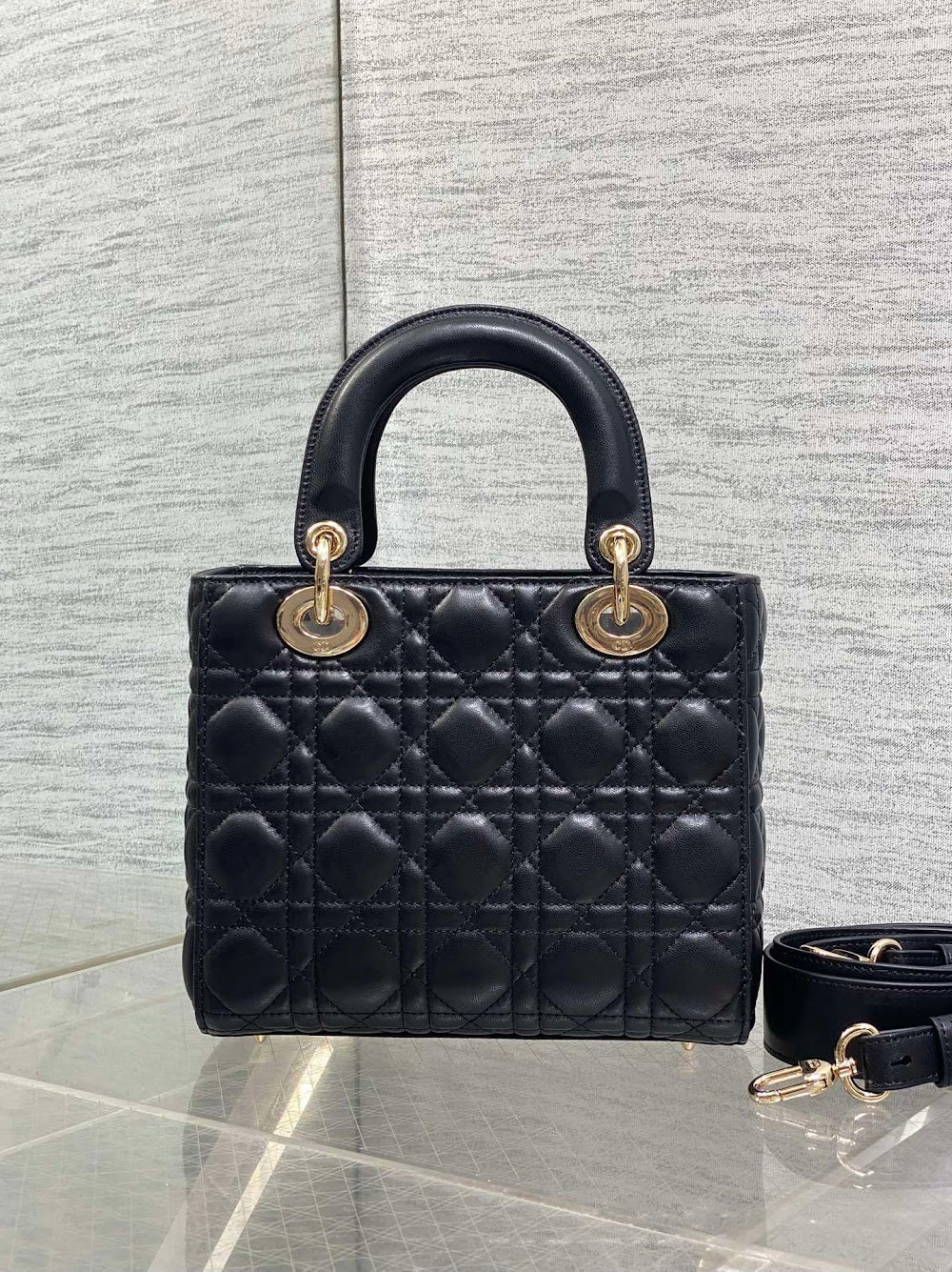 new-luxury-designer-bags-nm16297
