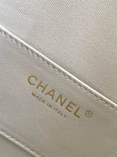 new-luxury-designer-bags-nm5975