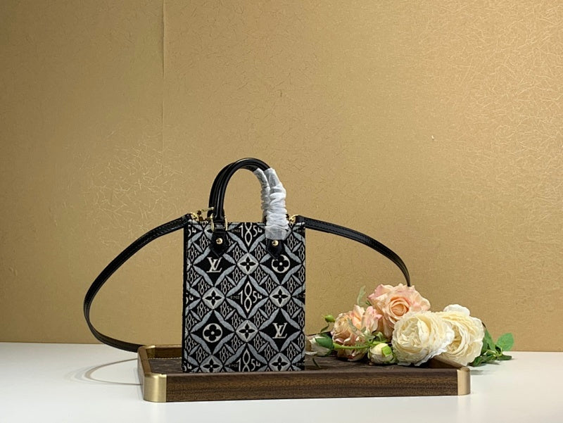 Anum Bags ln Luxury Bag --56764