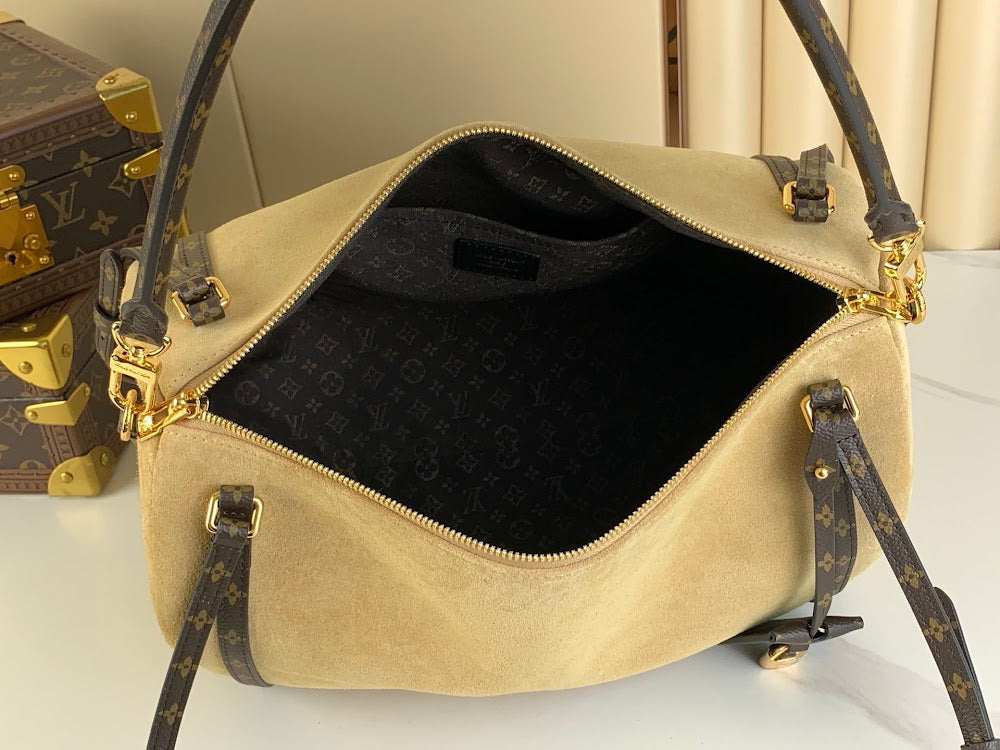 Anum Bags ln Luxury Bag --56543