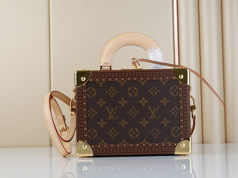 Anum Bags ln Luxury Bag --60320