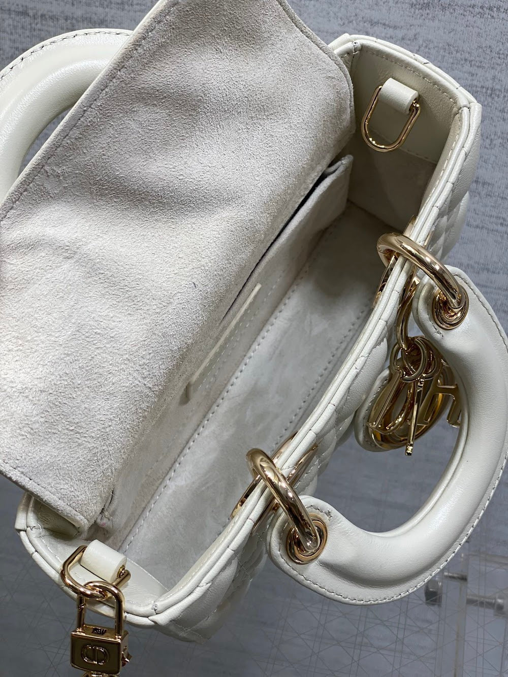 new-designer-premium-bags-nm16742