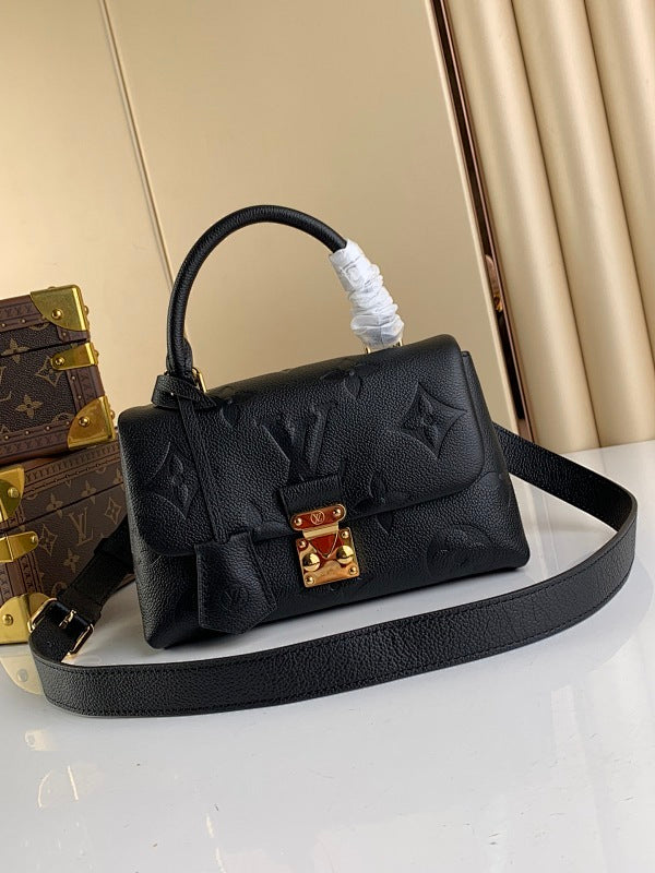 Anum Bags ln Luxury Bag --60992