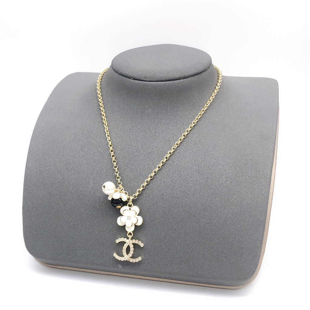 Anum Bags MO -Necklace CHL006