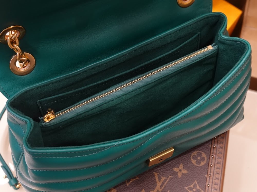 Anum Bags ln Luxury Bag --60201