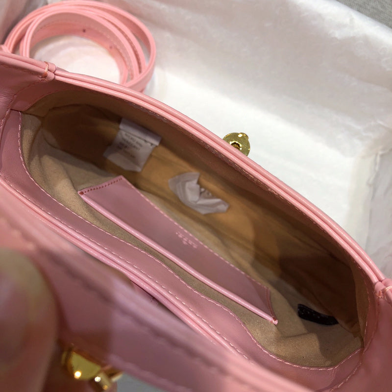 new-luxury-designer-bags-nm18654