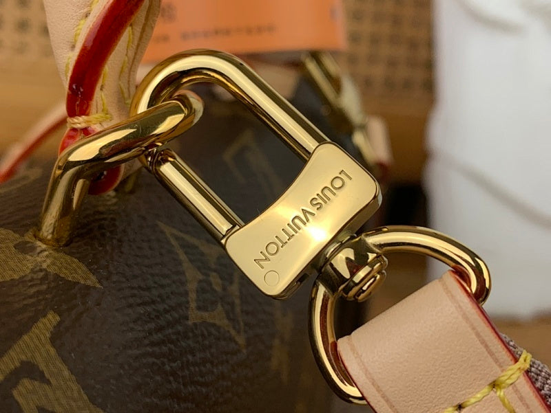 Anum Bags ln Luxury Bag --56773