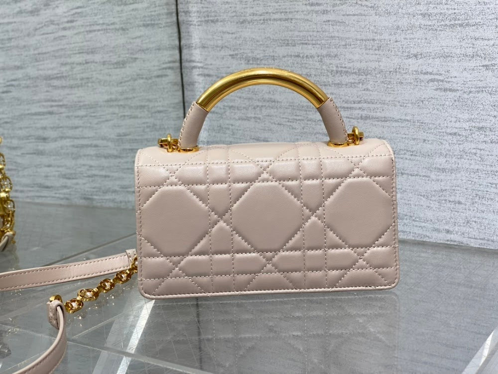 new-luxury-designer-bags-nm16099