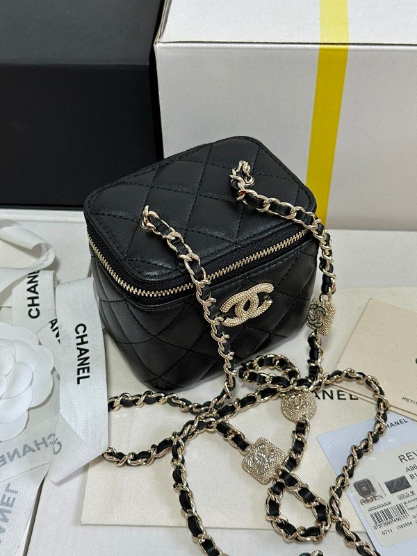 new-luxury-designer-bags-nm9477