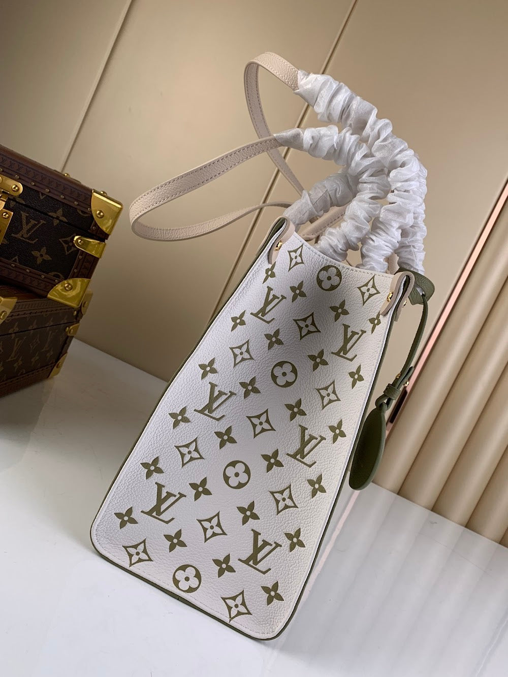 Anum Bags ln Luxury Bag --60867