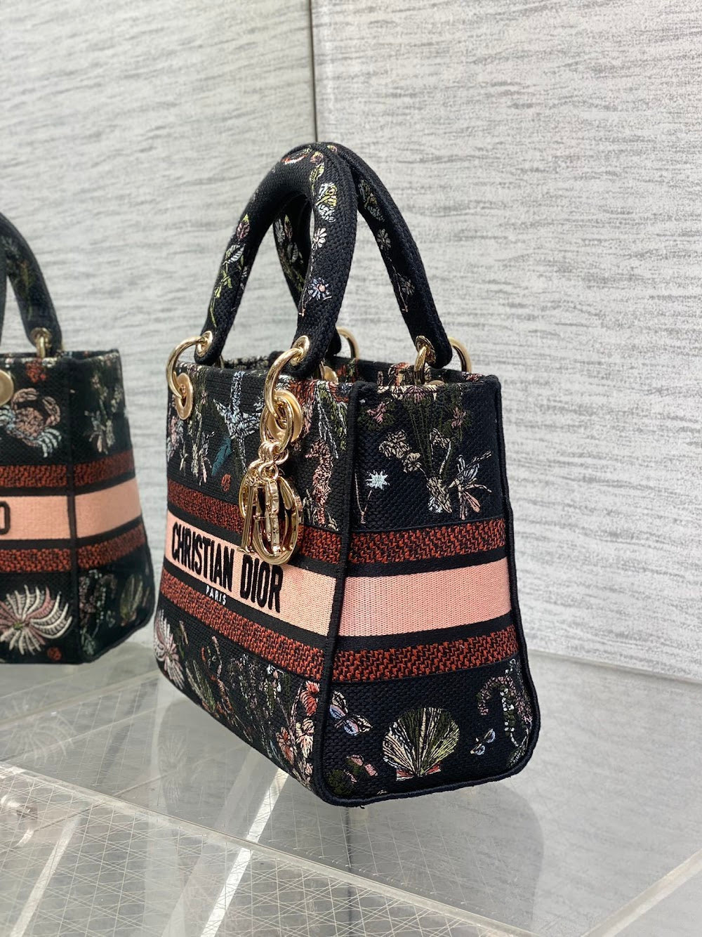 new-designer-premium-bags-nm16302