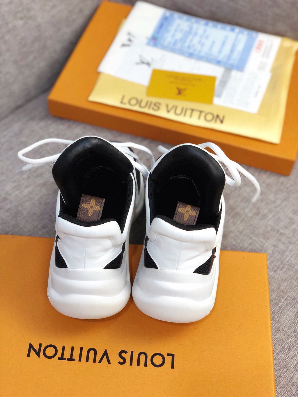 Anum Bags LUV Archlight Black White Sneaker