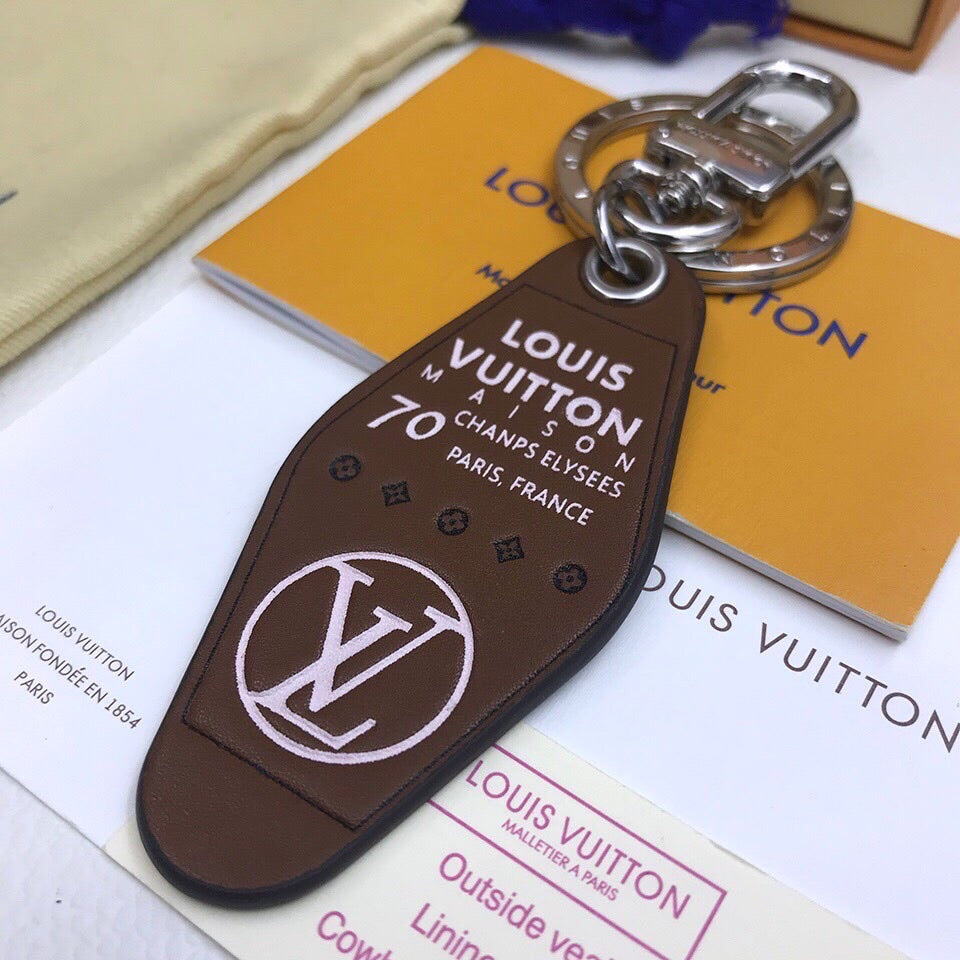 Anum Bags Keychains LUV 008