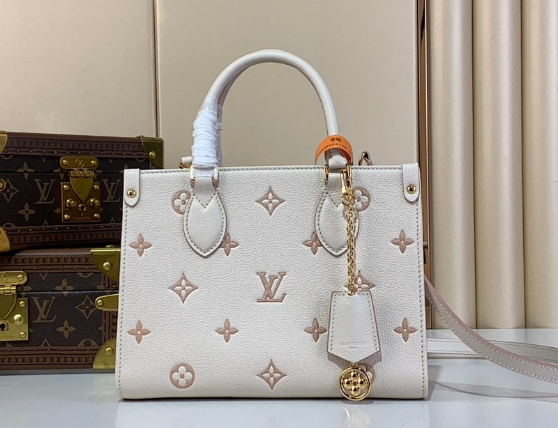 Anum Bags ln Luxury Bag --56470