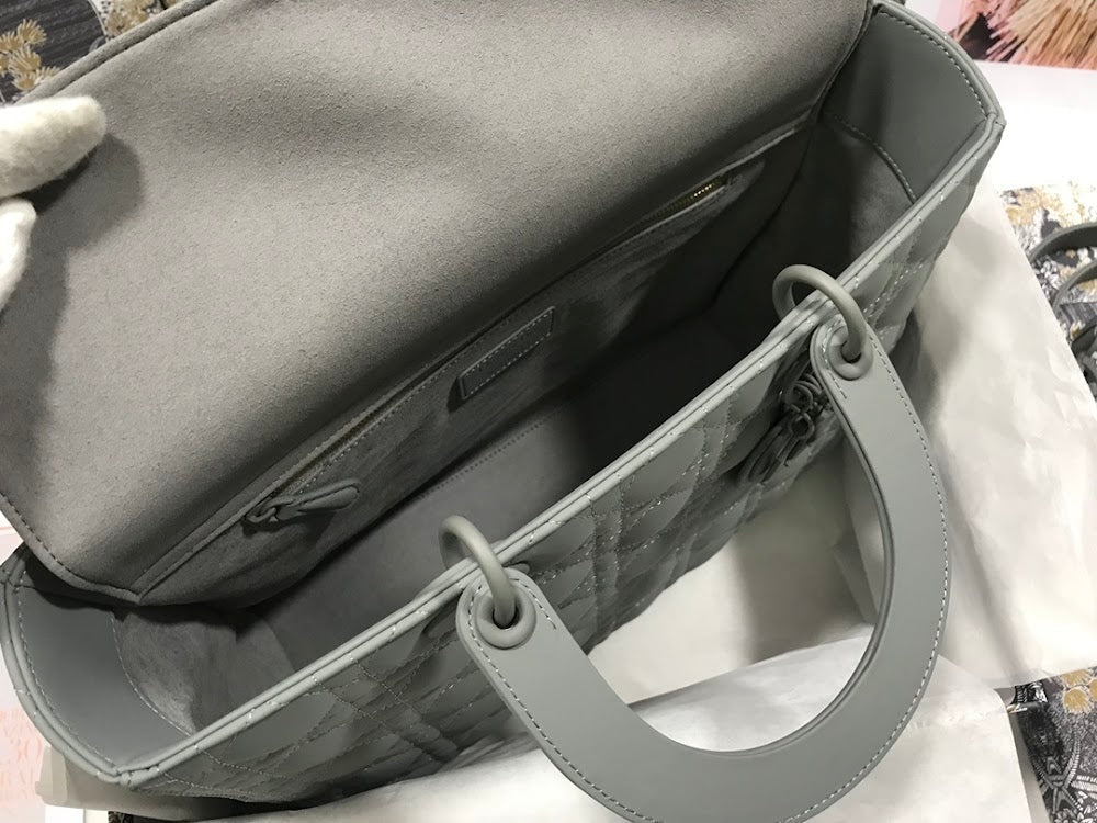 new-luxury-designer-bags-nm16046