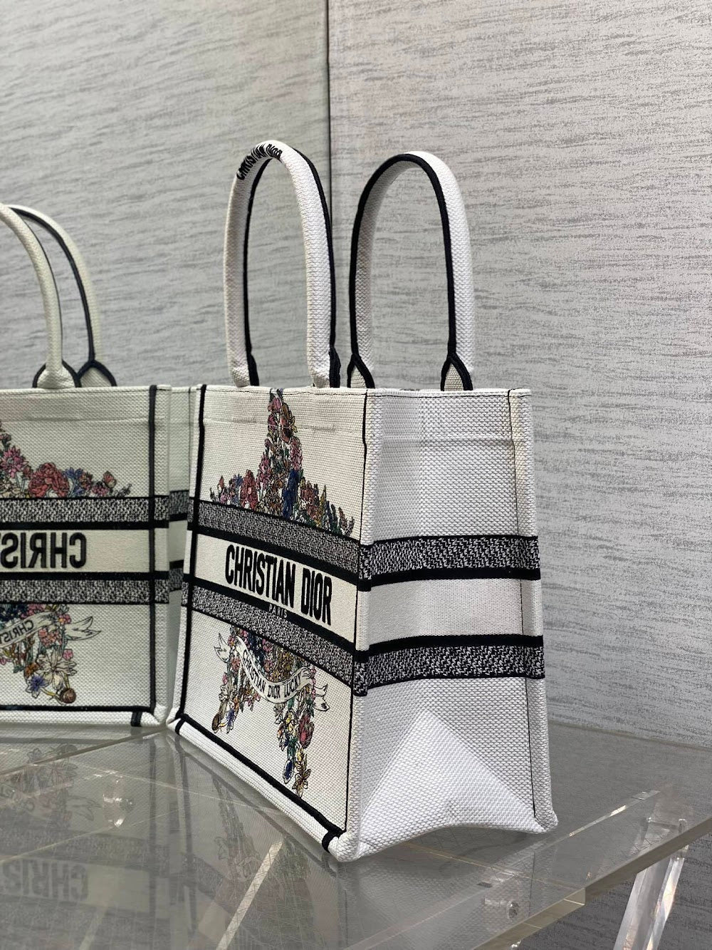 new-luxury-designer-bags-nm16863