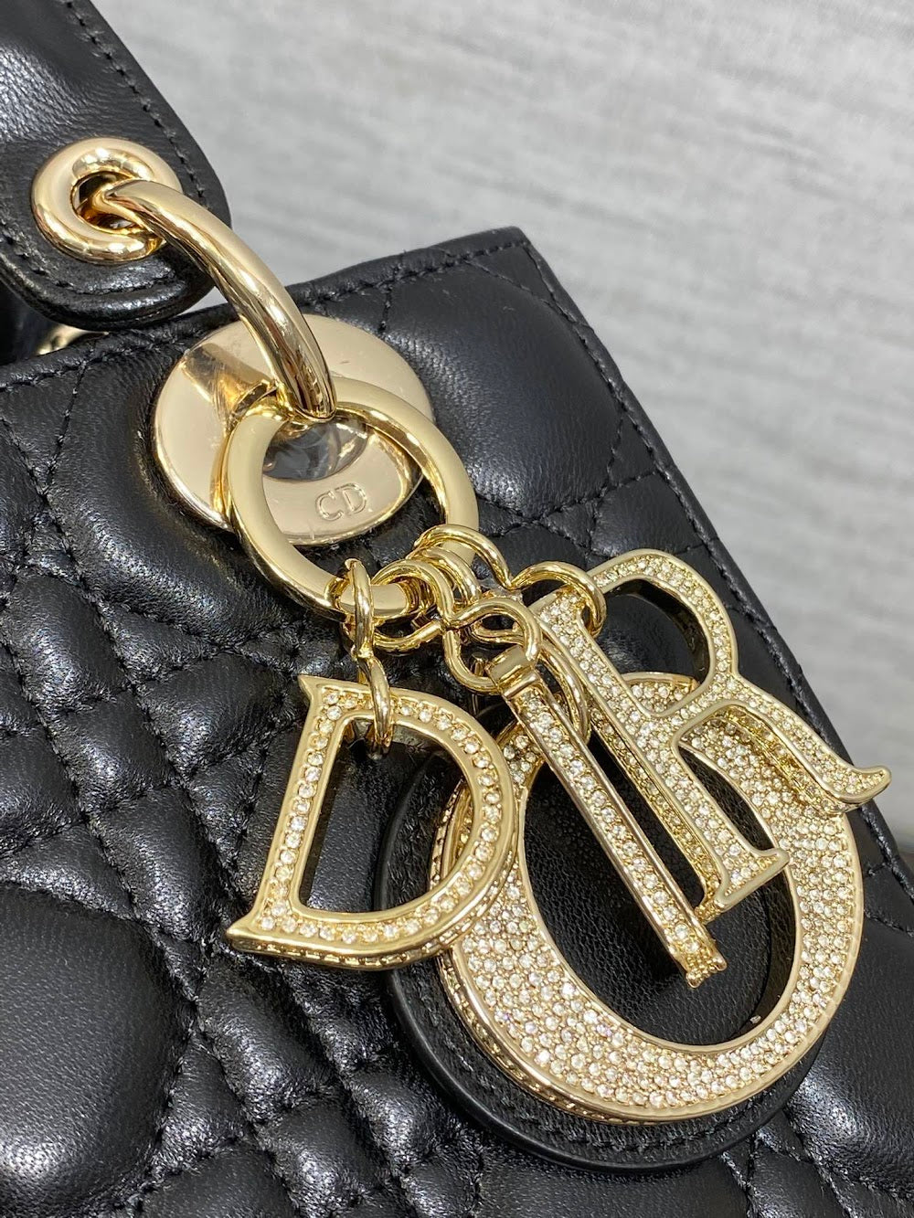 new-luxury-designer-bags-nm16297
