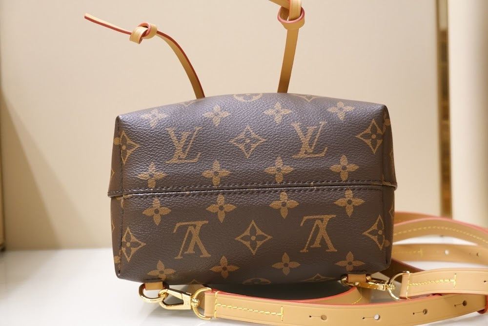 Anum Bags ln Luxury Bag --60656
