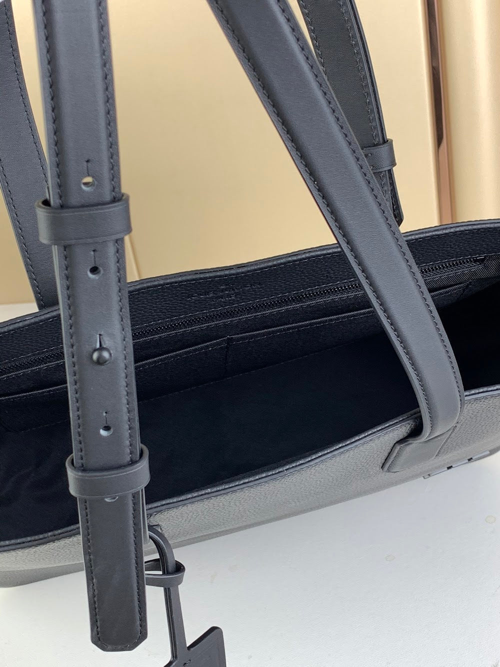Anum Bags ln Luxury Bag --58503