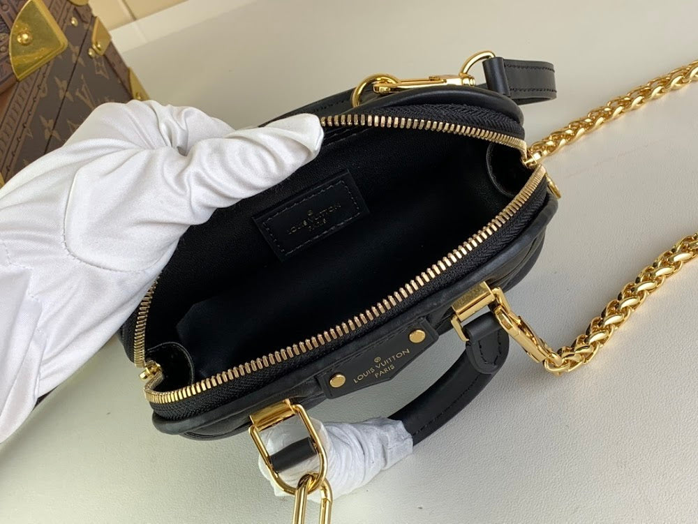 Anum Bags ln Luxury Bag --57396