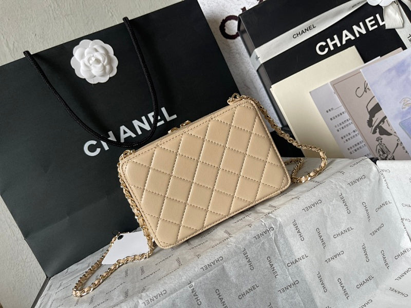new-luxury-designer-bags-nm19890