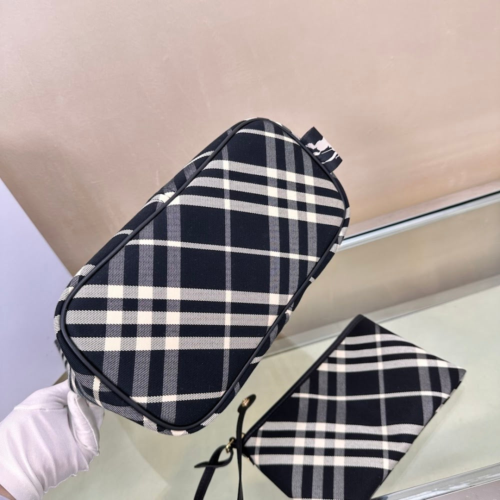 Ezyycart Bags Burberryn Luxury Bag --91825