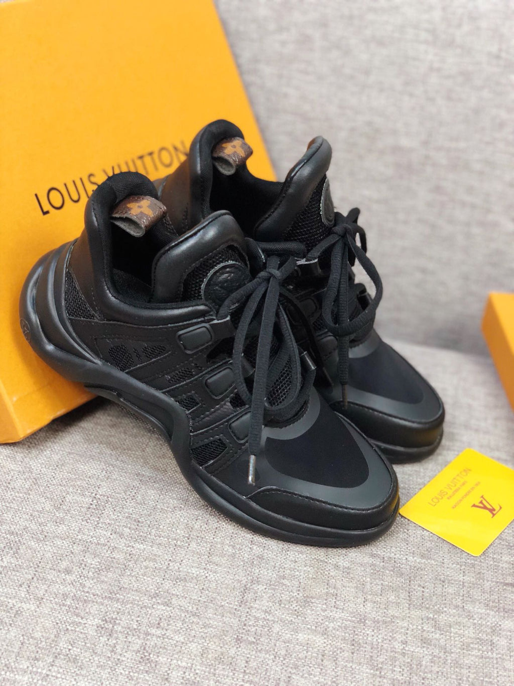 Anum Bags LUV Archlight Full Black Sneaker