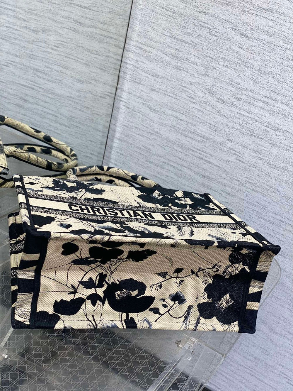 new-luxury-designer-bags-nm16052