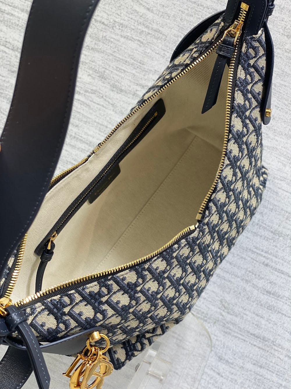 new-designer-premium-bags-nm16064