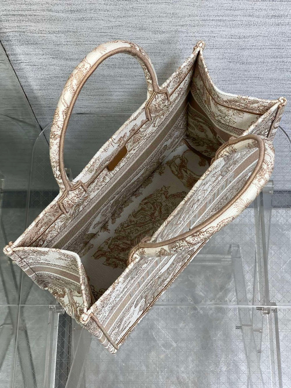 new-luxury-designer-bags-nm16466