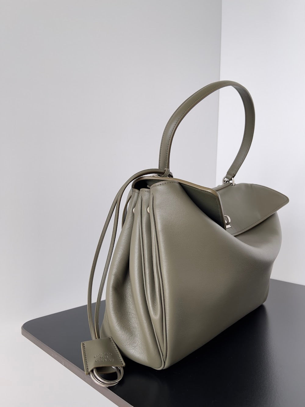 Ezyycart Bags Balenciaga Luxury Bag --110627