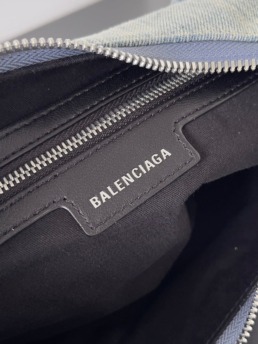 Ezyycart Bags Balenciaga Luxury Bag --111135