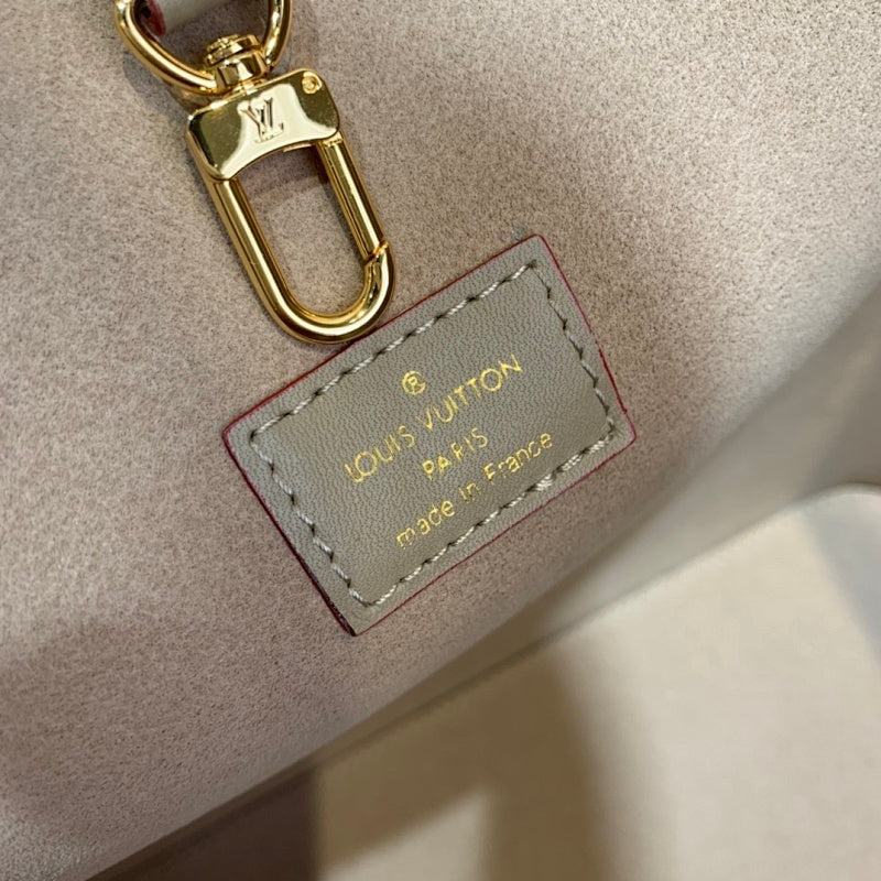 Anum Bags ln Luxury Bag --59237