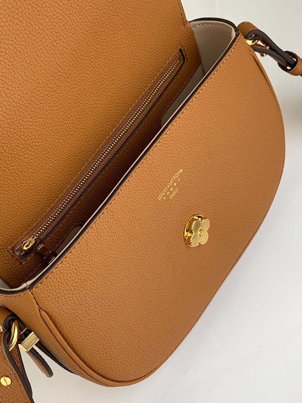 Anum Bags LV Luxury Bag --55728