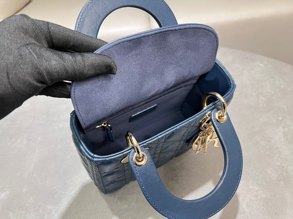 new-designer-premium-bags-nm16212
