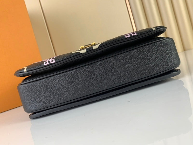 Anum Bags ln Luxury Bag --60792
