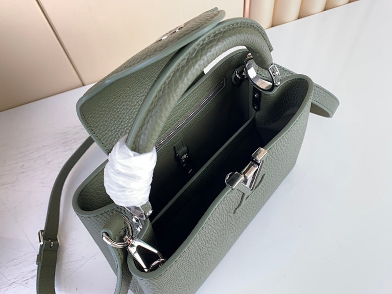 Anum Bags ln Luxury Bag --60726