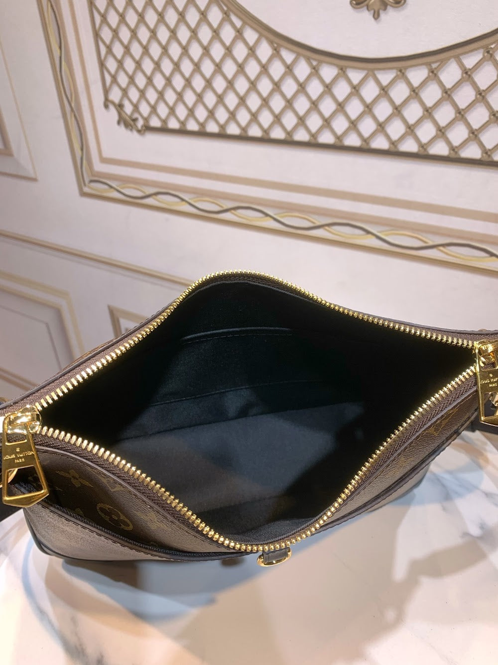 Anum Bags ln Luxury Bag --57011