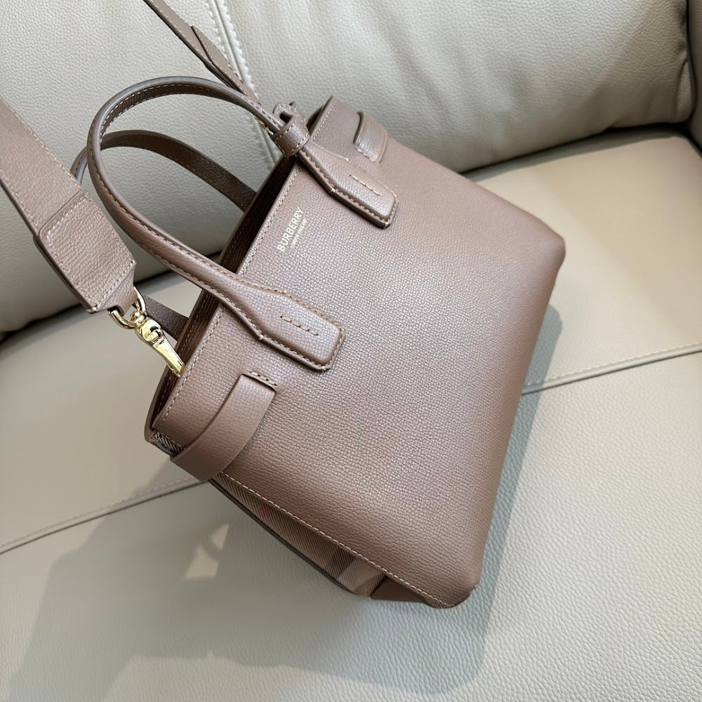 Ezyycart Bags Burberryn Luxury Bag --92203