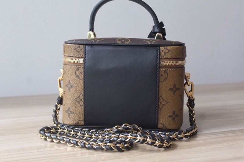 Anum Bags ln Luxury Bag --56641