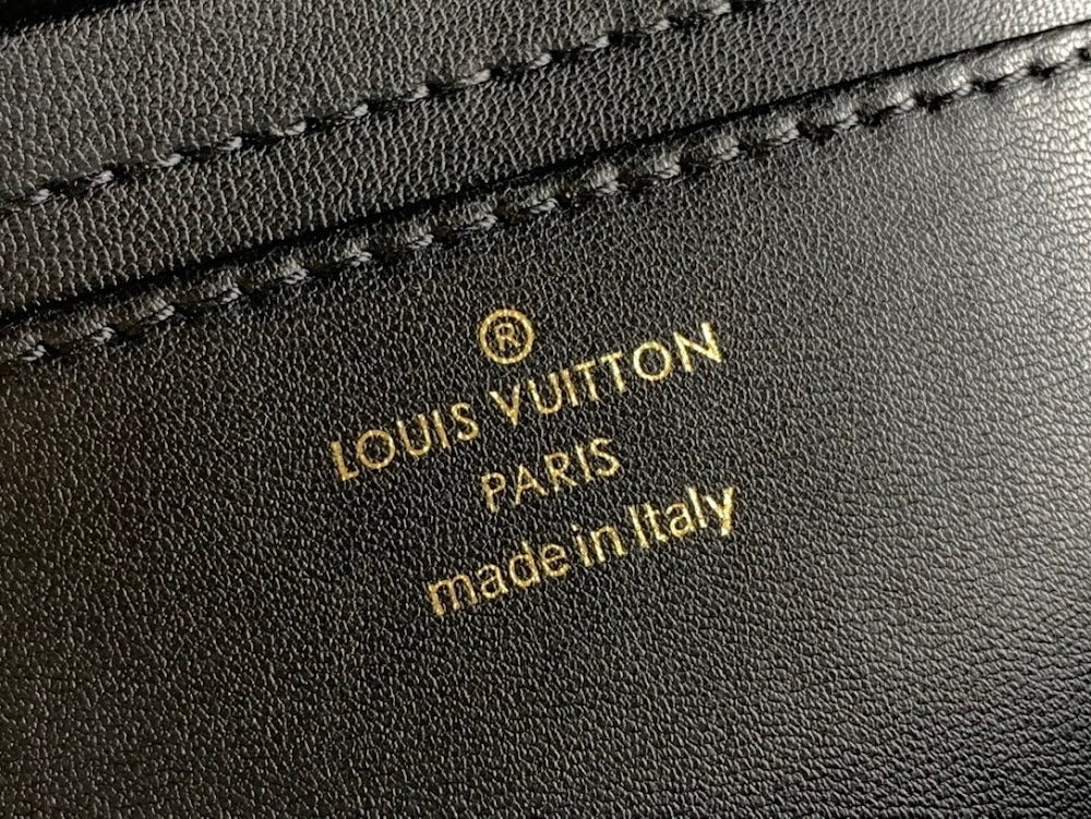 Anum Bags ln Luxury Bag --56591