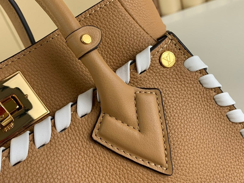 Anum Bags ln Luxury Bag --56298