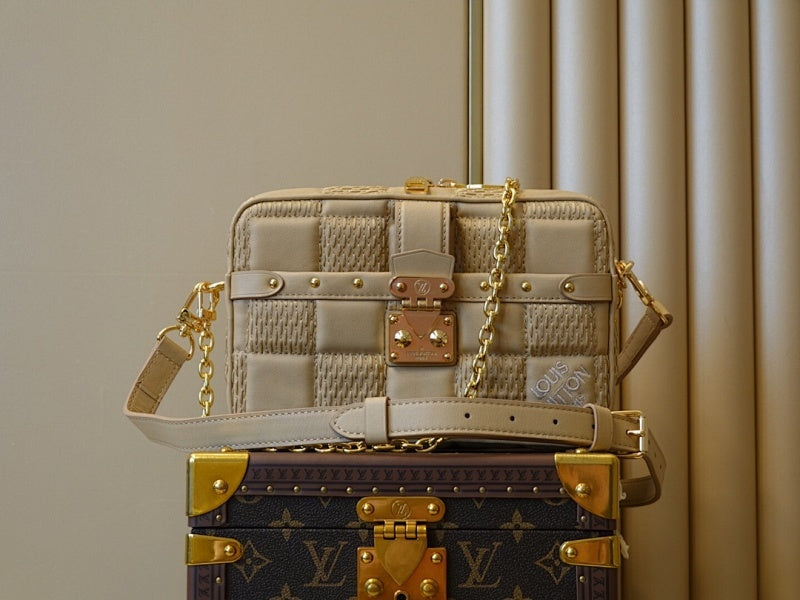 Anum Bags ln Luxury Bag --60253