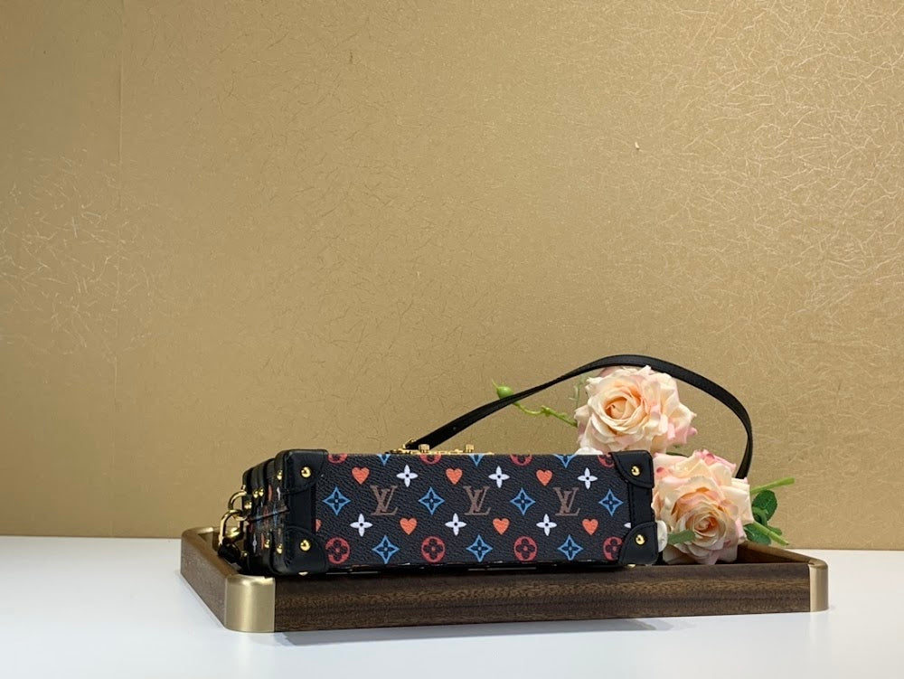 Anum Bags ln Luxury Bag --56037