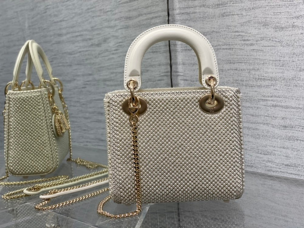 new-luxury-designer-bags-nm16298